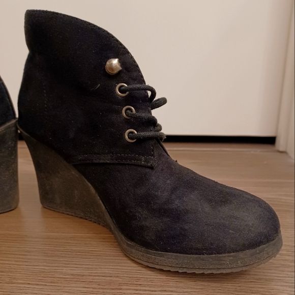 LAST CHANCE SALE Merona Faux Suede Wedge Desert Booties - Picture 6 of 10